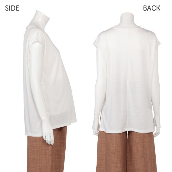 Sleeveless T-shirt