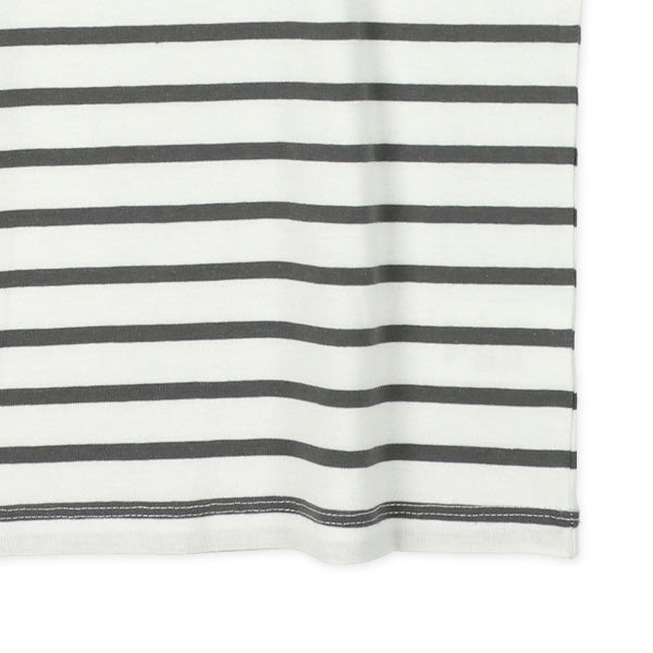 Sleeveless T-shirt