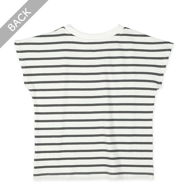 Sleeveless T-shirt