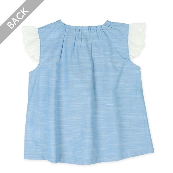 Sleeveless T-shirt