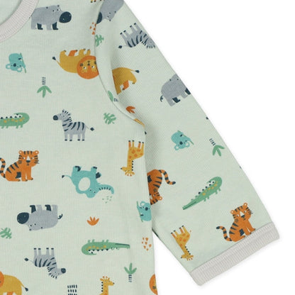 Hanging pre-alls for fall, winter and spring