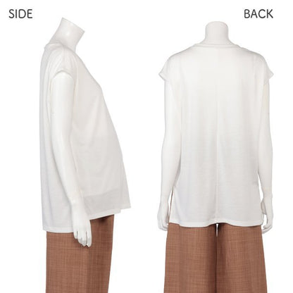 Sleeveless T-shirt