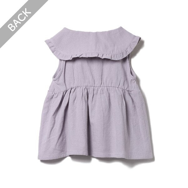 Sleeveless T-shirt