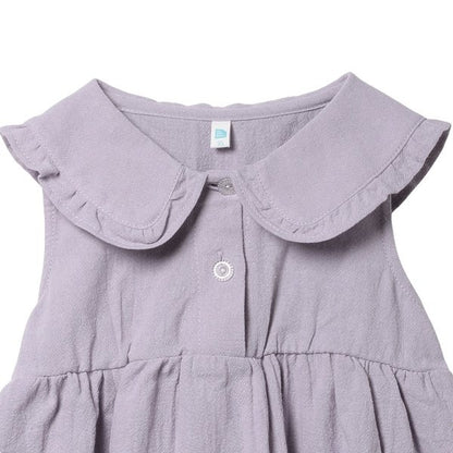 Sleeveless T-shirt