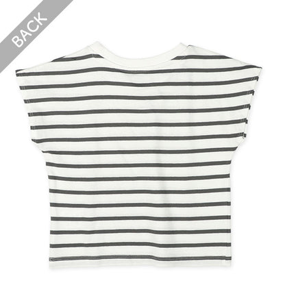 Sleeveless T-shirt