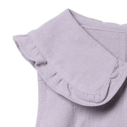 Sleeveless T-shirt