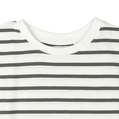 Sleeveless T-shirt